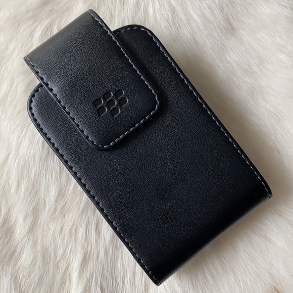 Blackberry Swivel Clip Black Cell Phone Case
